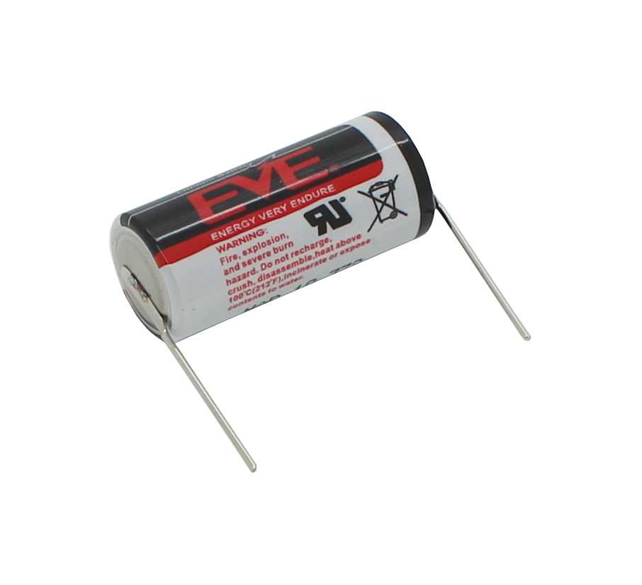 Zylindrische Batterie mit zwei seitlichen Anschlussdrähten auf weißem Hintergrund