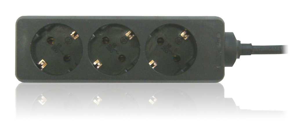 Schwarze Steckdosenleiste mit drei runden Steckplätzen, Kabelanschluss rechts sichtbar