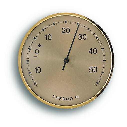 Rundes Thermometer mit goldenem Rand, Skala von 0 bis 50 und Zeiger knapp unter 30 Grad Celsius