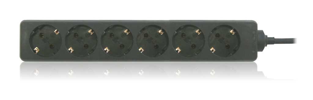 Schwarze Steckdosenleiste mit sechs runden Steckplätzen, Kabelanschluss rechts