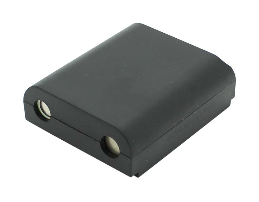 Schwarzer rechteckiger Akkupack mit zwei runden Kontaktöffnungen an der Stirnseite auf weißem Hintergrund