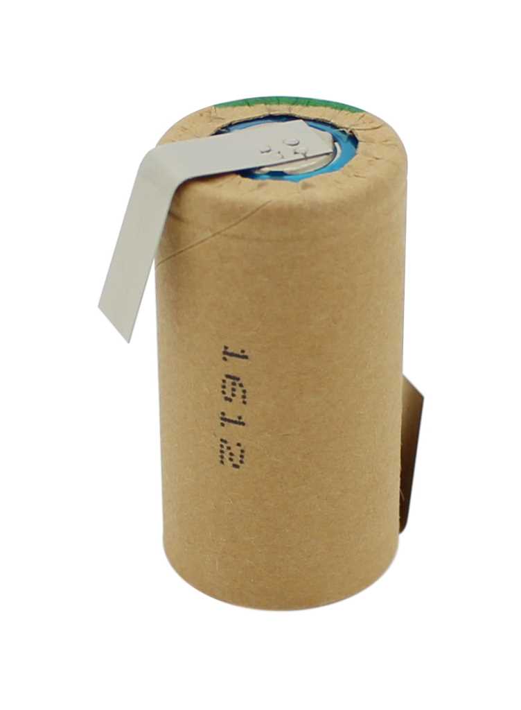 Zylindrischer Akku mit brauner Umhüllung und zwei Metall-Lötfahnen, eine oben abgewinkelt, eine seitlich sichtbar